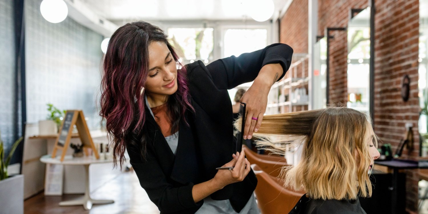 Choosing the Right Professional hair stylist for Your Wedding